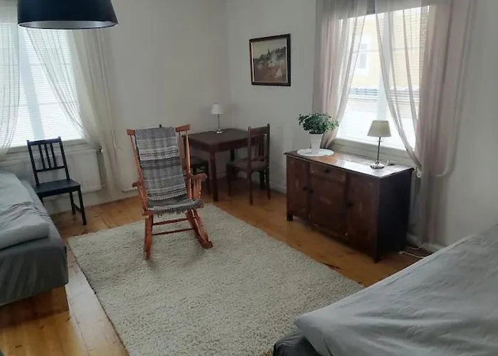 Naetti Viihtyisae Talo 1920 Luvulta דירה Tornava